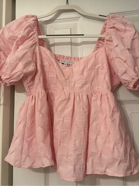 Never Worn English Factory Brand Pink Puff-Sleeve Peplum Top